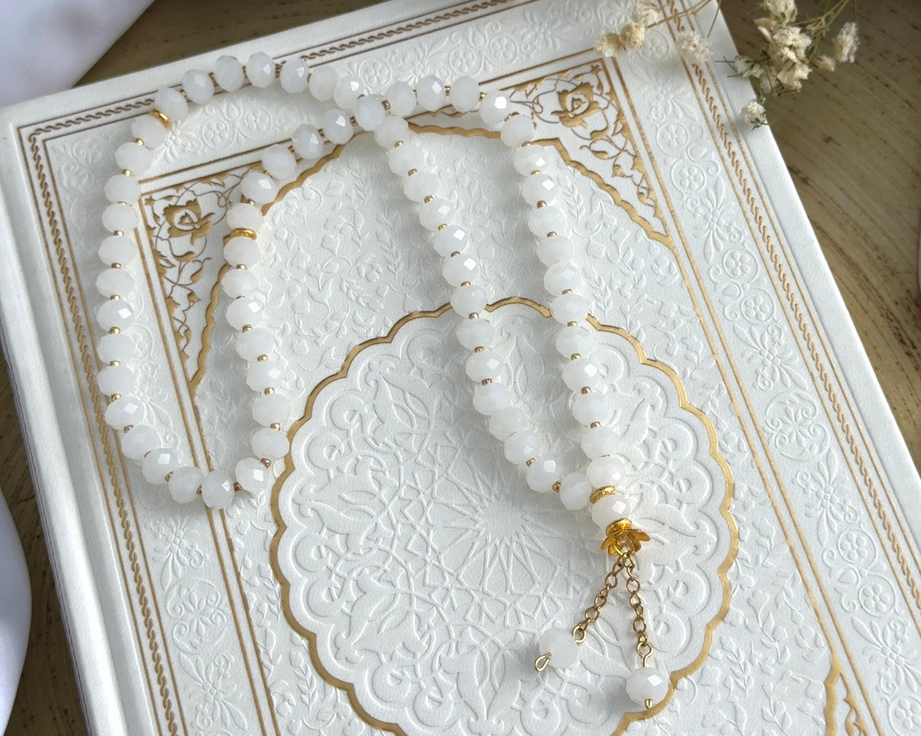 AURORA Tasbih WHITE
